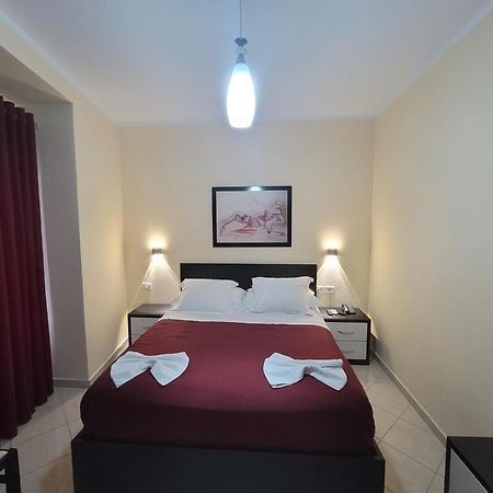 Haris Hotel Vlore Ngoại thất bức ảnh