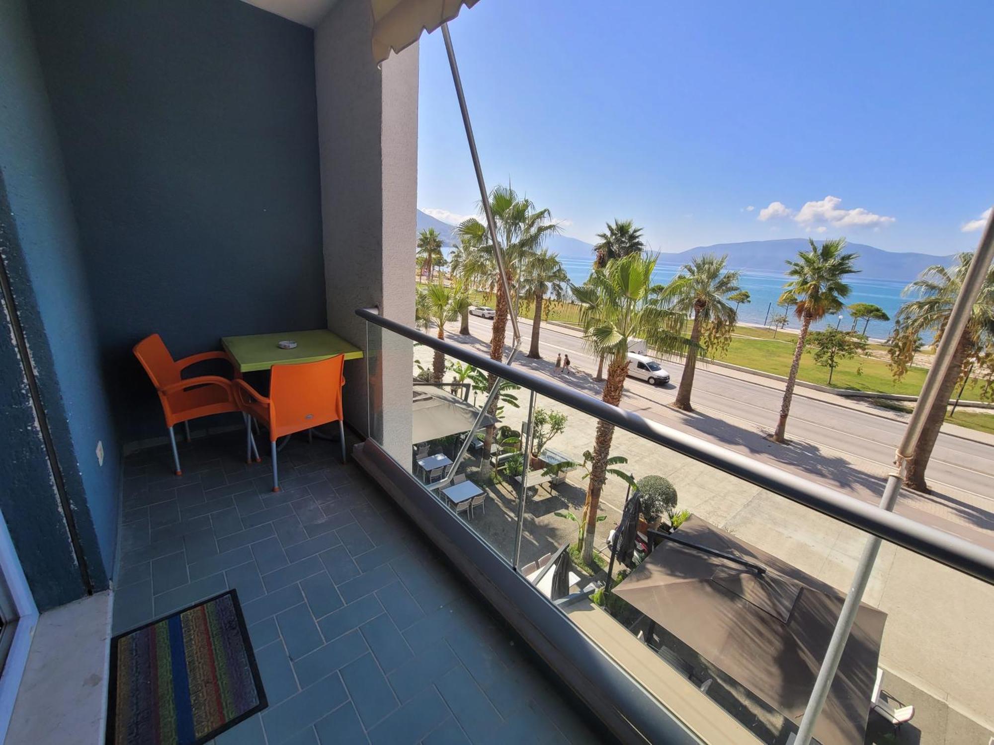 Haris Hotel Vlore Ngoại thất bức ảnh