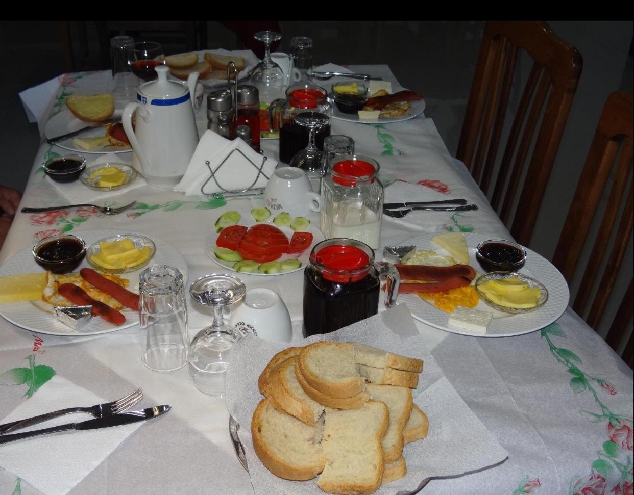 Haris Hotel Vlore Ngoại thất bức ảnh