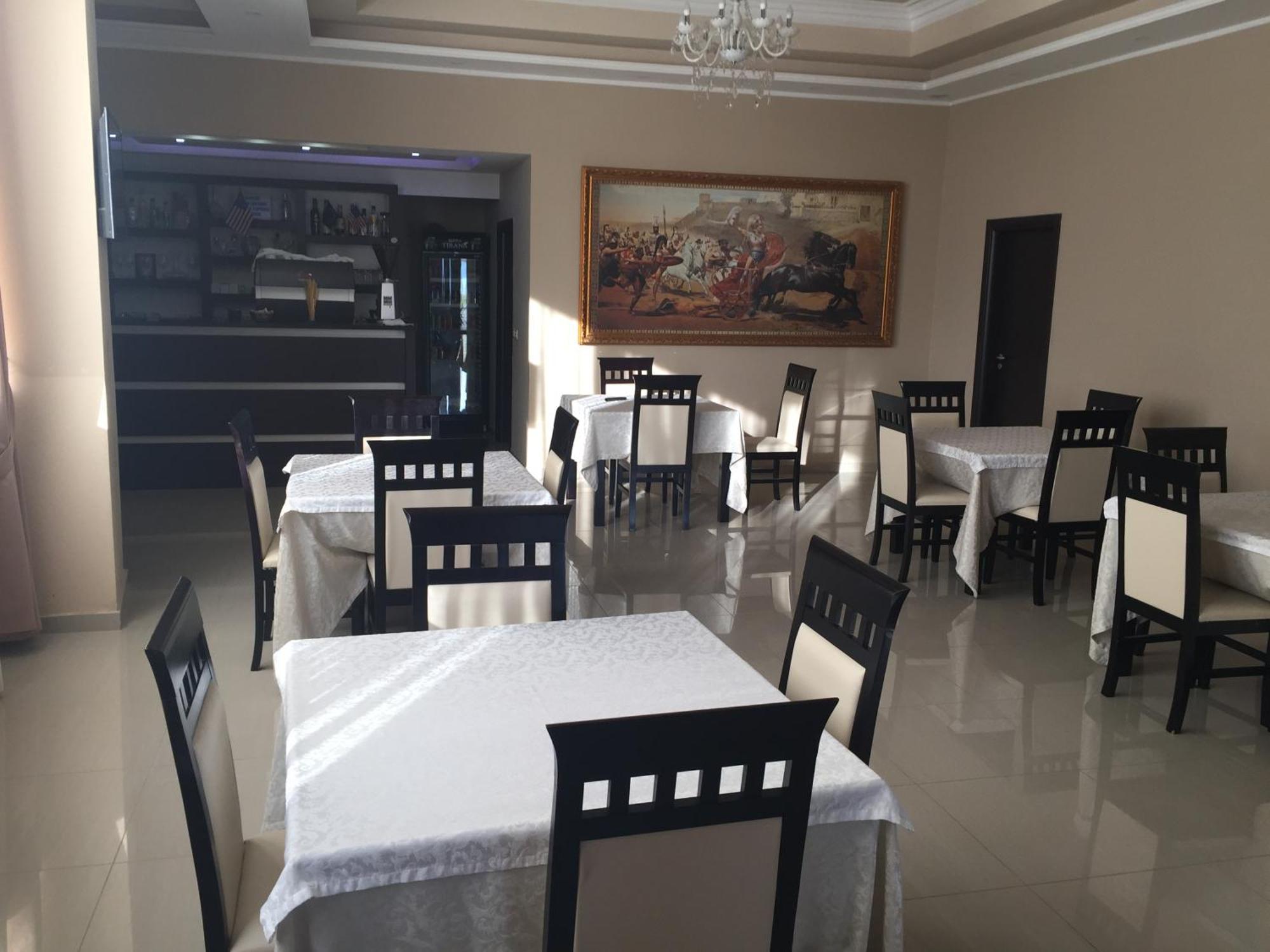 Haris Hotel Vlore Ngoại thất bức ảnh