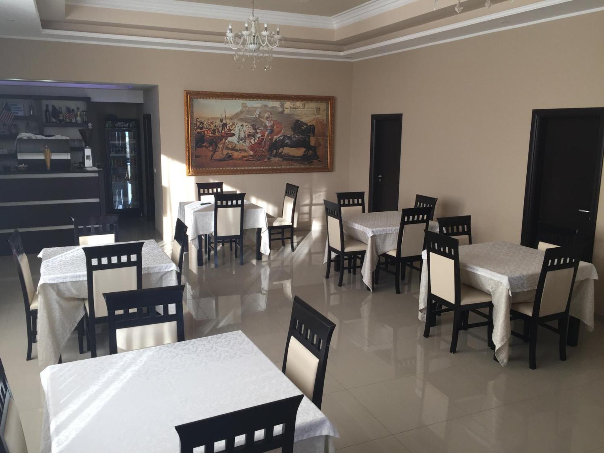 Haris Hotel Vlore Ngoại thất bức ảnh