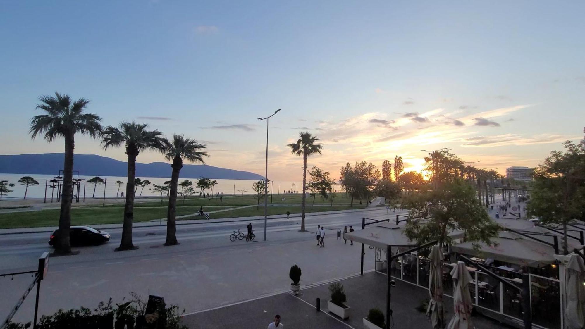 Haris Hotel Vlore Ngoại thất bức ảnh