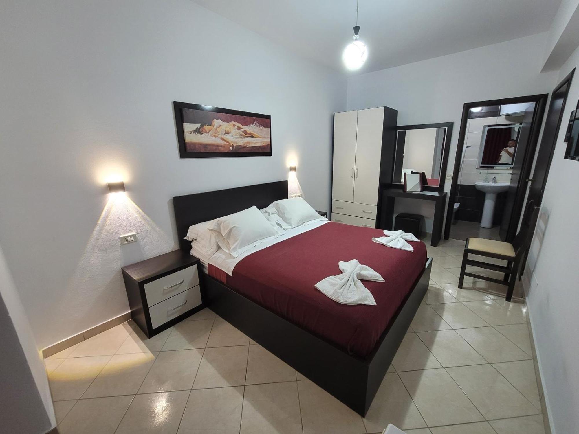 Haris Hotel Vlore Ngoại thất bức ảnh