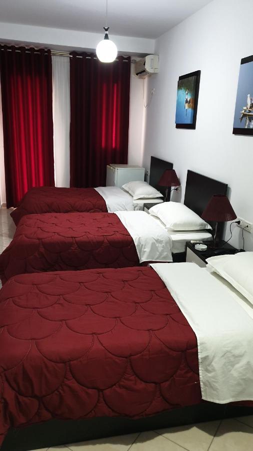 Haris Hotel Vlore Ngoại thất bức ảnh