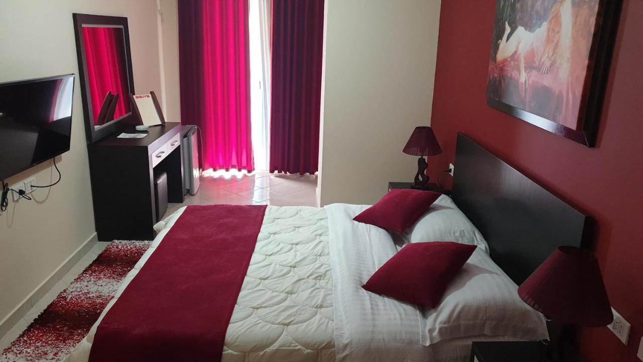 Haris Hotel Vlore Ngoại thất bức ảnh